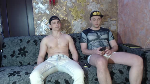 leoroman juicy Webcam SHOW @ Chaturbate 09-01-2025