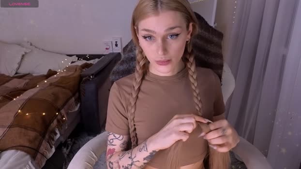 smanuna lick Webcam SHOW @ Chaturbate 10-01-2025