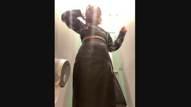 Baby__Naughty StripChat Female 15-01-2025