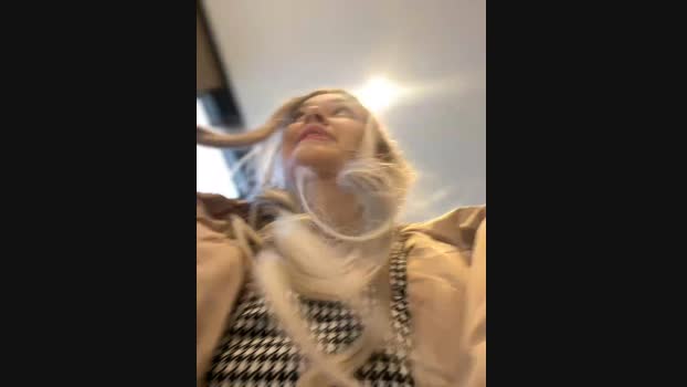 Times__Square StripChat Female 14-01-2025