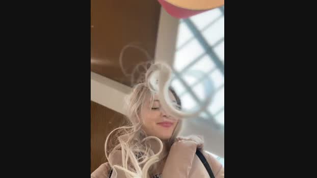 Times__Square StripChat Female 15-01-2025