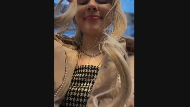 Times__Square StripChat Female 15-01-2025
