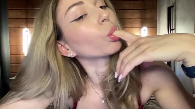 UniiqueMilana MyFreeCams Female 15-01-2025