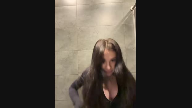 Wet__Bunny StripChat Female 15-01-2025