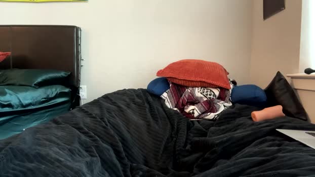 ccmanrivs120 bicurious Webcam SHOW @ Chaturbate 15-01-2025