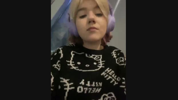 Baby__Naughty StripChat Female 17-01-2025