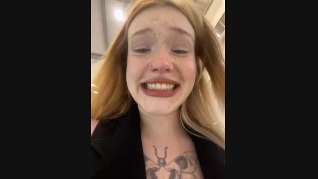 Honey___Hot StripChat Female 18-01-2025
