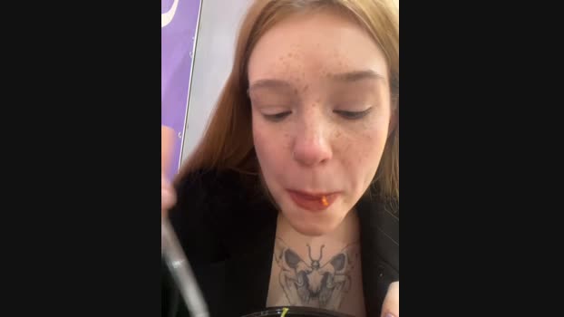 Honey___Hot StripChat Female 18-01-2025