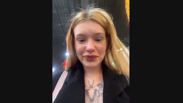 Honey___Hot StripChat Female 18-01-2025
