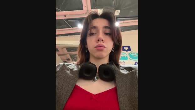 Lily__Belle StripChat Female 18-01-2025
