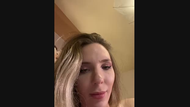 LiaraTesoni StripChat Female 19-01-2025