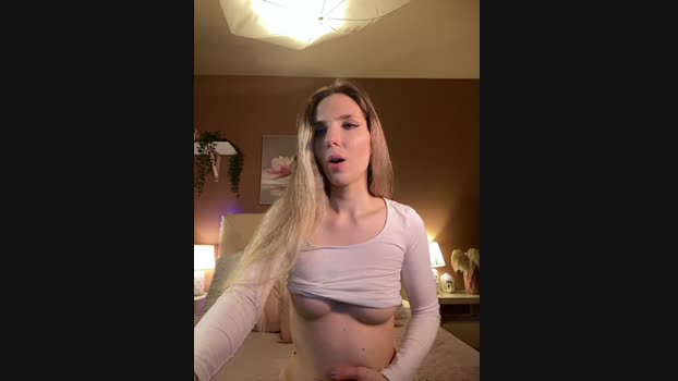 LiaraTesoni StripChat Female 19-01-2025