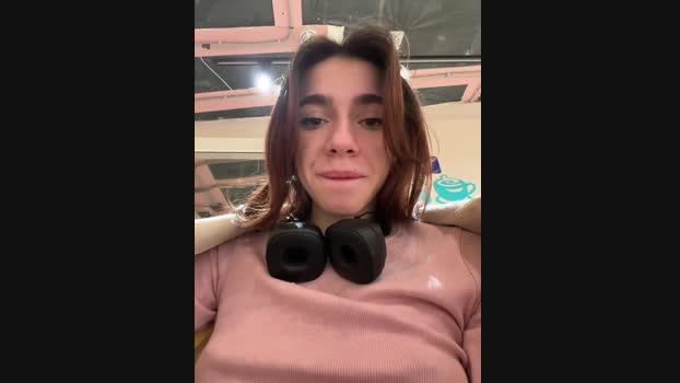 Lily__Belle StripChat Female 19-01-2025