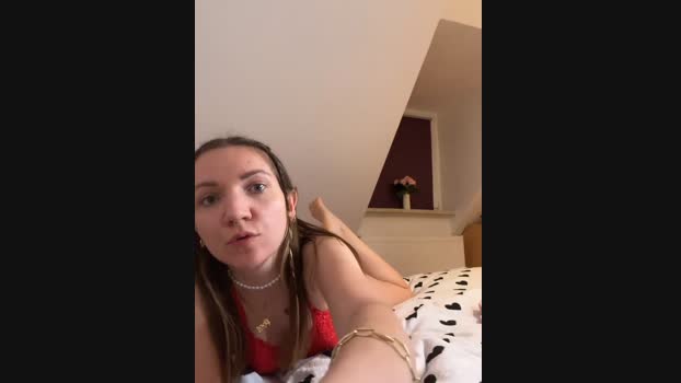 LittleLillyy StripChat Female 19-01-2025