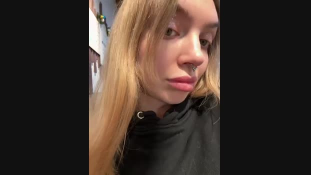 Miss_Elfie StripChat Female 20-01-2025
