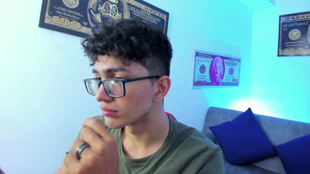 tylerwhiite_ show Webcam SHOW @ Chaturbate 22-01-2025