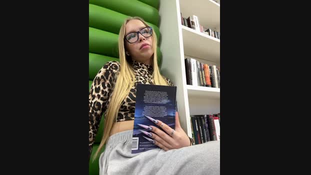 mur_girl StripChat Female 24-01-2025