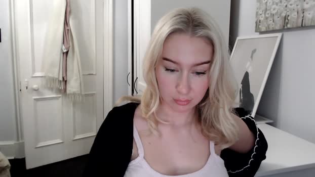 Laceygreyy MyFreeCams Female 24-01-2025