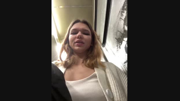 Oh_Anna StripChat Female 28-01-2025
