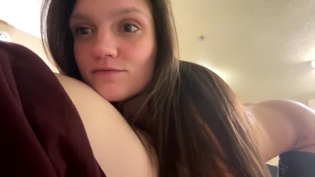 readytopleasexx Chaturbate Couple 28-01-2025