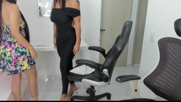 emillybrowm Chaturbate Couple 28-01-2025