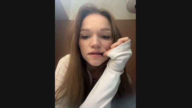 KitteCat StripChat Female 02-02-2025