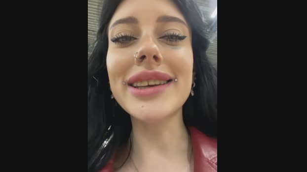Melissa_crazy StripChat Female 01-02-2025
