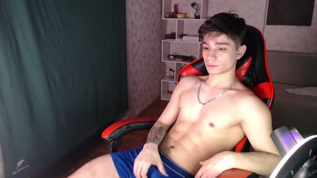 rik_and toys Webcam SHOW @ Chaturbate 02-02-2025