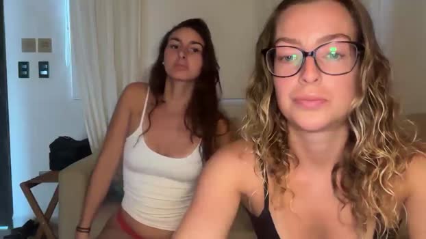 Kikiii_xx MyFreeCams Female 03-02-2025