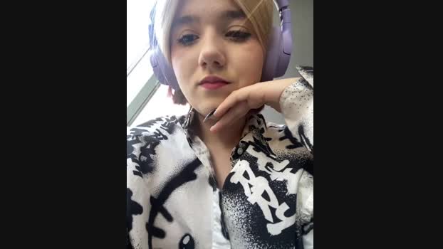 Baby__Naughty StripChat Female 05-02-2025