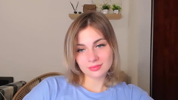 EarlyyBird MyFreeCams Female 06-02-2025
