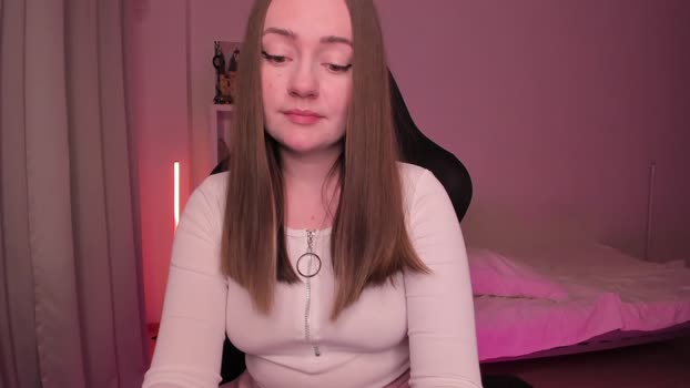 WalkingGirl StripChat Female 06-02-2025
