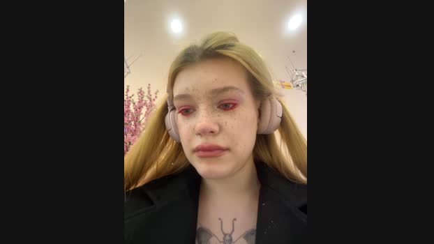 Honey___Hot StripChat Female 07-02-2025