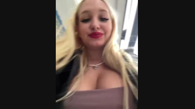 Milkyy_wway StripChat Female 09-02-2025