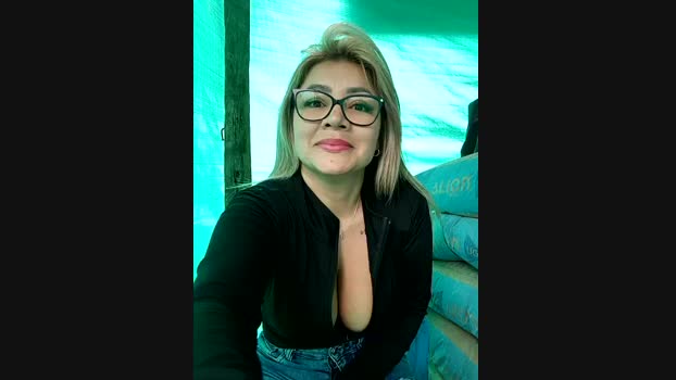 DIANITA_1988 StripChat Female 10-02-2025