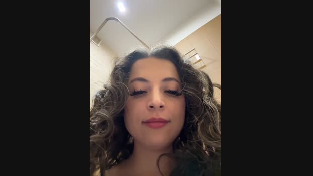 Lina_twin StripChat Female 11-02-2025