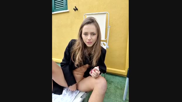 Hilary_283 StripChat Female 12-02-2025