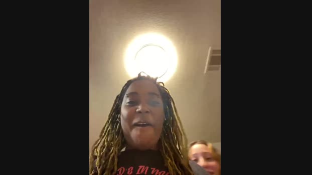 hunnybee_alleh StripChat Female 11-02-2025