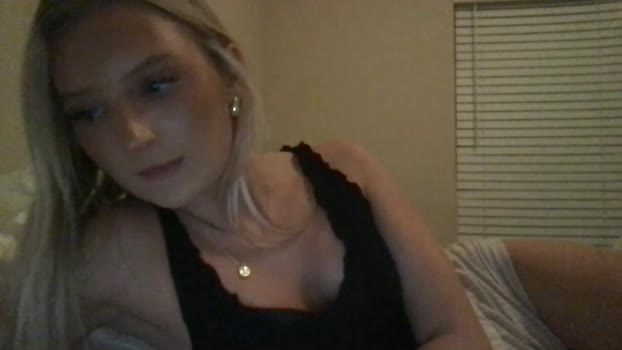 bellagreyoxo Chaturbate Couple 13-02-2025