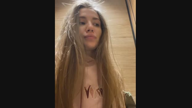 ValenciaShock StripChat Female 18-02-2025