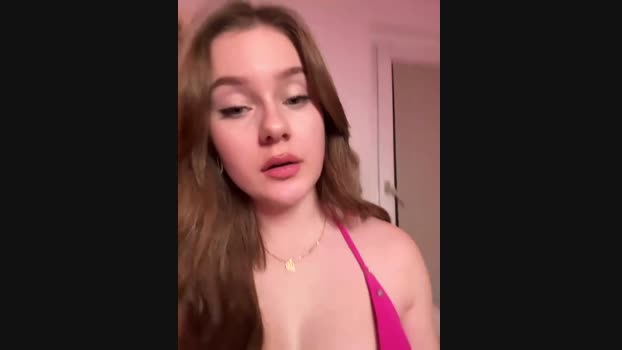MaribelRiver StripChat Female 22-02-2025