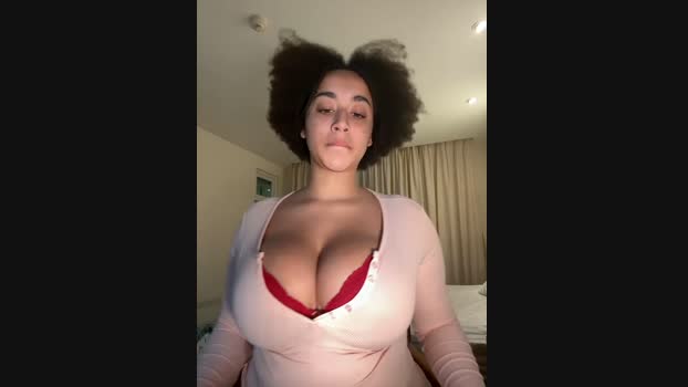 Naomisroom StripChat Female 25-02-2025