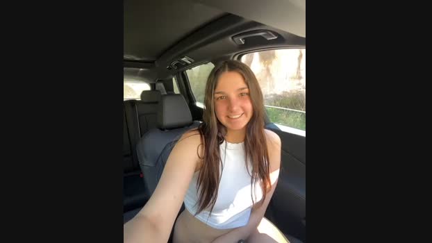 DoriDeluxe66 StripChat Female 27-02-2025