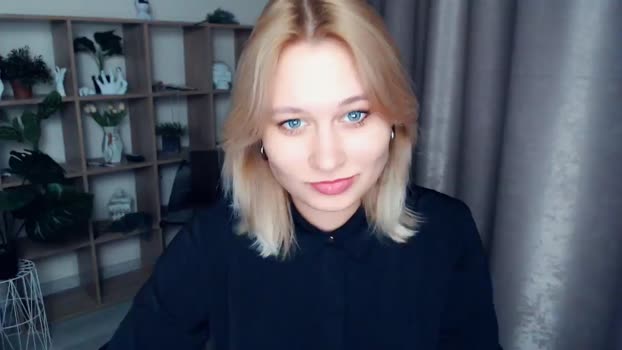 Natalia_Doll MyFreeCams Female 01-03-2025