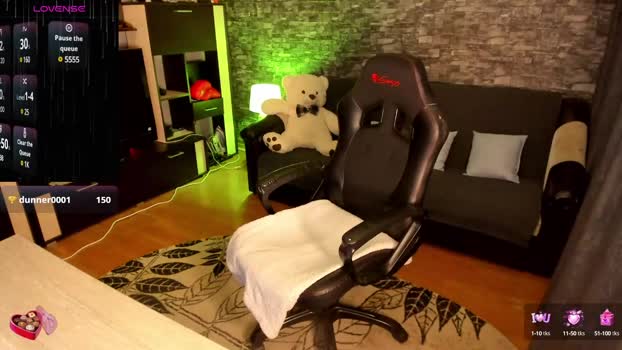 xlaracroftx Chaturbate Female 01-03-2025