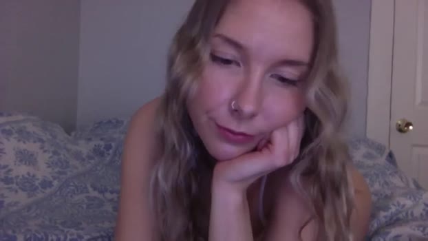 Peachyk33n MyFreeCams Female 04-03-2025