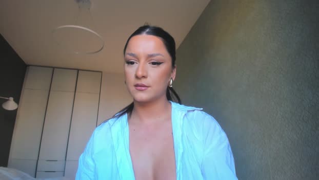 userSasha MyFreeCams Female 06-03-2025