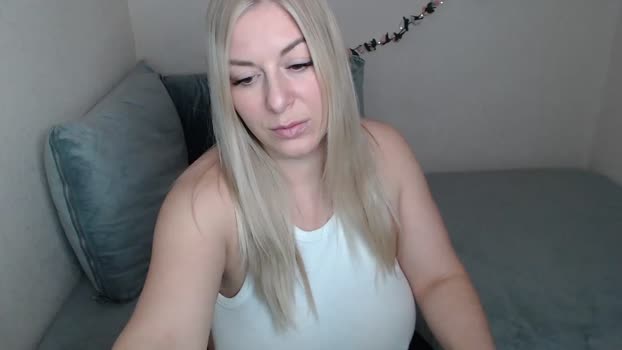 Mini_Diva MyFreeCams Female 09-03-2025