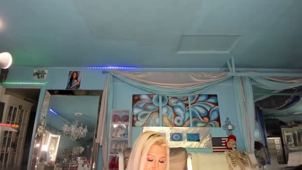 Vane_ MyFreeCams Female 09-03-2025