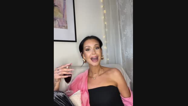 Carolinekronkvist StripChat Female 15-03-2025